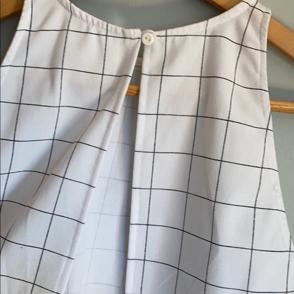 American Apparel White Cropped Tank with open back - Picture 3 of 3